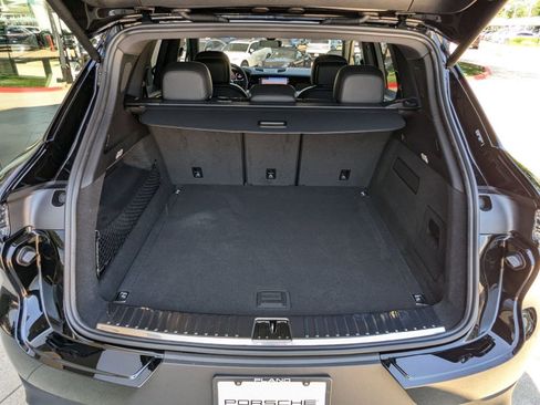 Certified 2025 Porsche Cayenne image 22