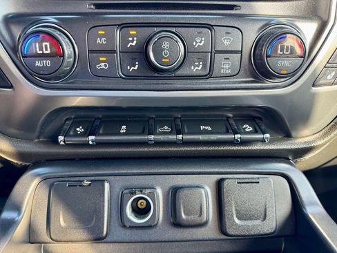 Used 2016 Chevrolet Silverado 1500 LTZ Z71 w/ LTZ Plus Package AWD/4WD image 34