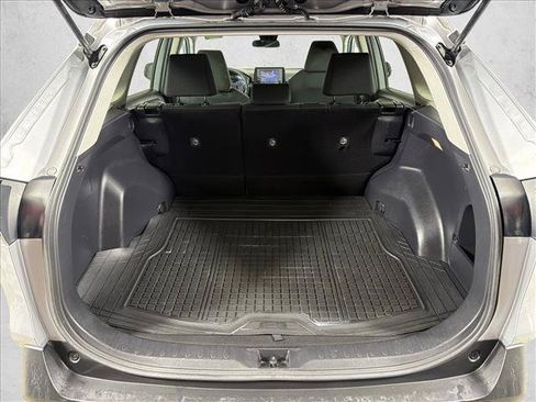 Used 2020 Toyota RAV4 LE FWD image 18