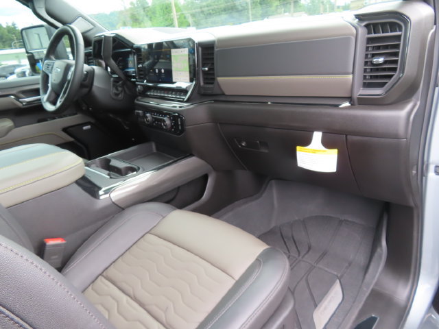 Certified 2025 Chevrolet Silverado 2500 ZR2 w/ Technology Package AWD/4WD image 49