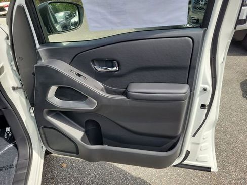 New 2026 Nissan Frontier SV w/ Tow Package image 31