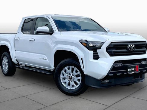 New 2026 Toyota Tacoma SR5 AWD/4WD image 2