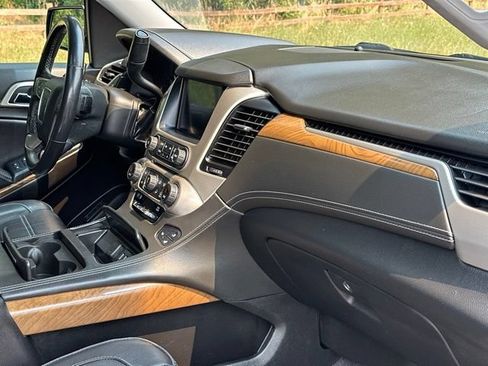 Used 2020 GMC Yukon Denali AWD/4WD image 28