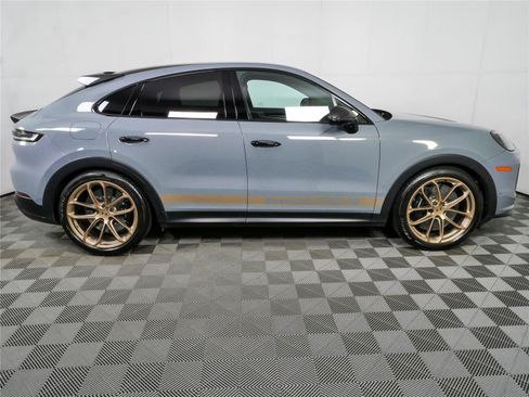 Certified 2024 Porsche Cayenne Turbo GT AWD/4WD image 29