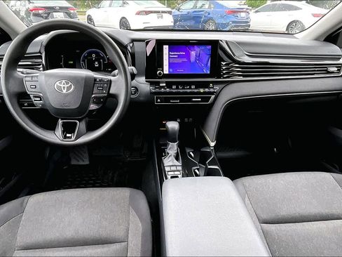 Used 2025 Toyota Camry LE FWD image 15