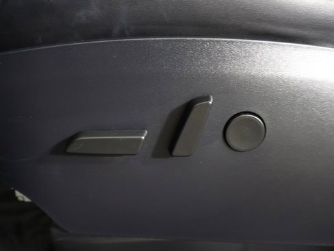 Used 2020 Tesla Model X Long Range image 31