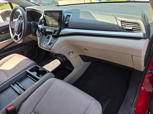 Used 2023 Honda Odyssey EX image 18