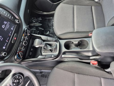 Used 2022 Kia Soul LX w/ Technology Package FWD image 21