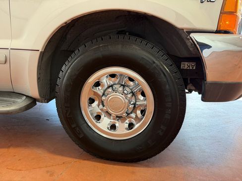 Used 2001 Ford F250 2WD Crew Cab Super Duty image 13