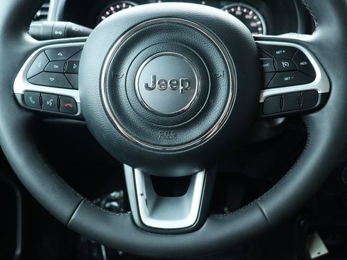 Used 2020 Jeep Renegade Latitude w/ Popular Equipment Group image 55