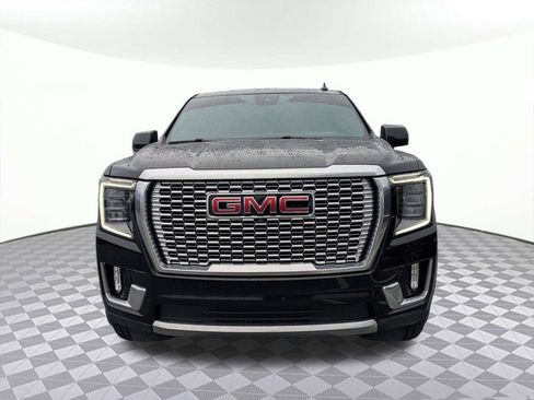 Used 2024 GMC Yukon Denali w/ Advanced Technology Package image 8