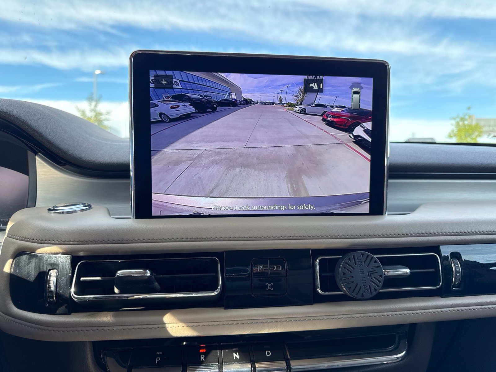 Used 2021 Lincoln Aviator 2WD w/ Elements Package image 19