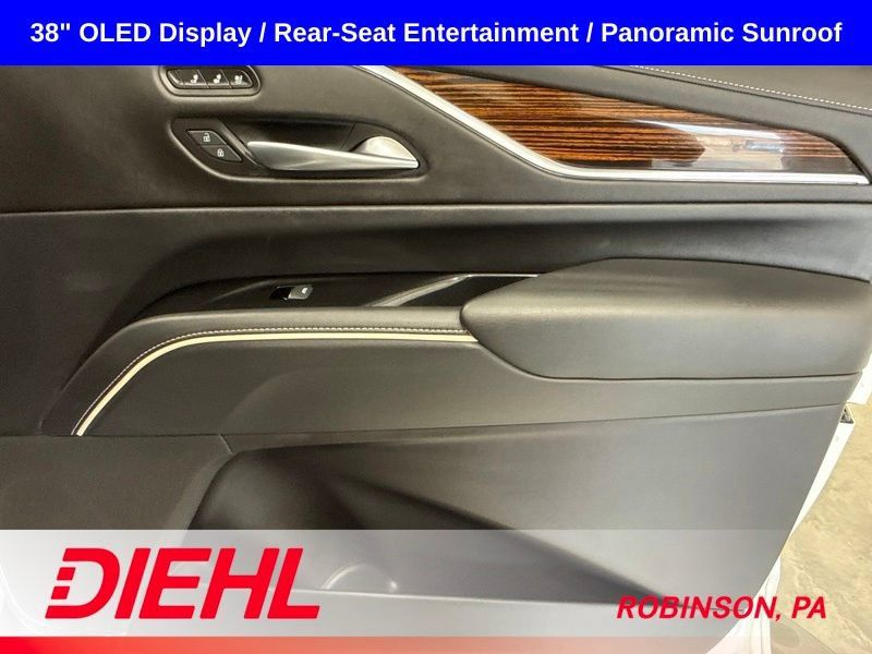 Used 2023 Cadillac Escalade ESV Premium Luxury AWD/4WD image 19