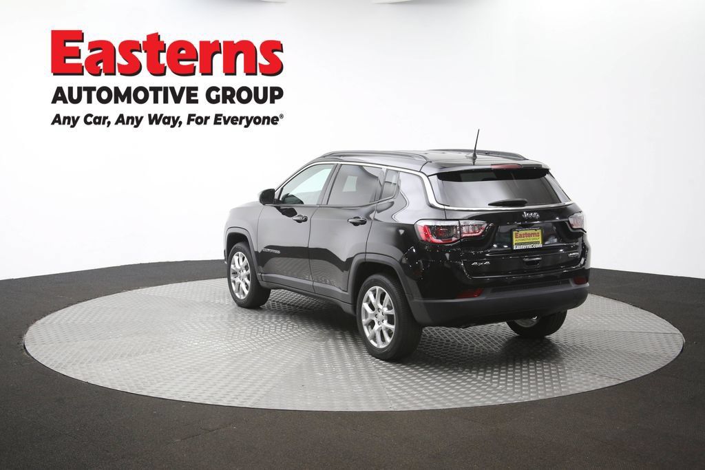Used 2024 Jeep Compass Latitude AWD/4WD image 63