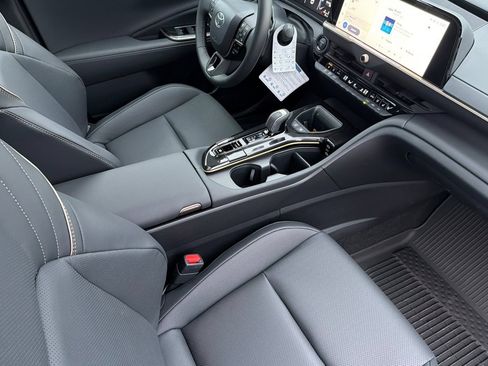 New 2026 Toyota Crown Platinum AWD/4WD image 12