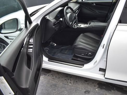 Used 2023 Genesis G80 2.5T AWD/4WD image 11