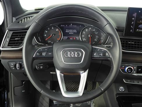 Used 2023 Audi Q5 2.0T Premium w/ Convenience Package image 27