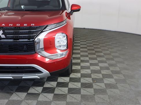 Used 2024 Mitsubishi Outlander SE AWD/4WD image 15