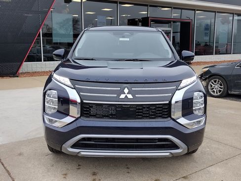 New 2026 Mitsubishi Outlander SE image 12
