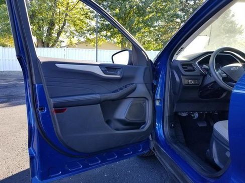 Used 2022 Ford Escape SE image 10