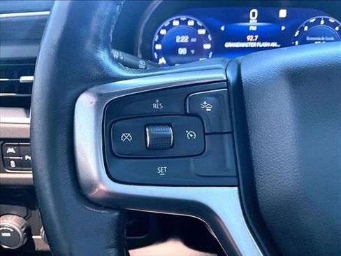 Used 2022 Chevrolet Suburban LT RWD image 20