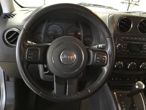 Used 2017 Jeep Patriot Sport image 26