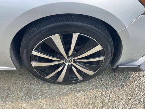 Used 2021 Nissan Altima 2.5 SR FWD image 26