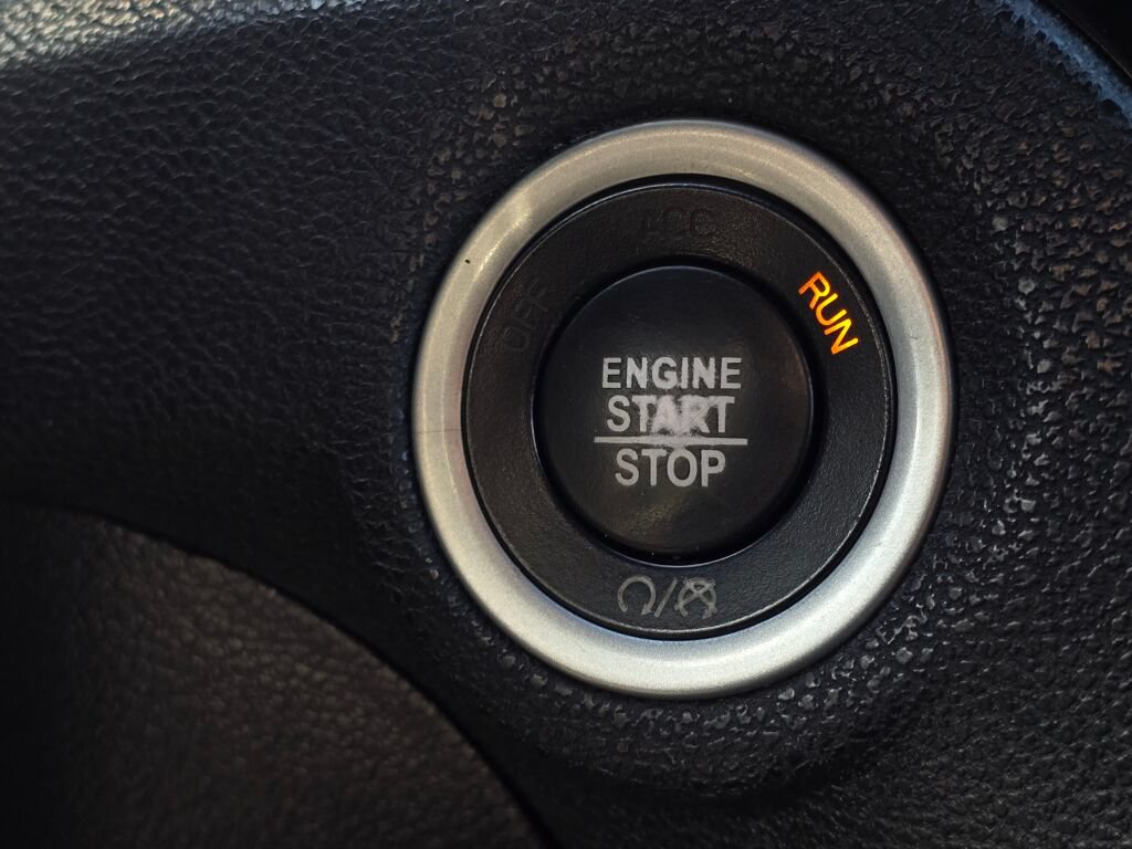 Used 2019 Chrysler 300 S RWD image 25