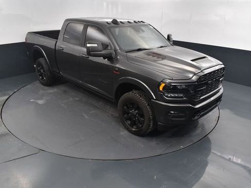 Used 2023 RAM 2500 Limited image 33