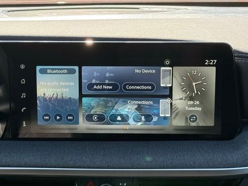 New 2025 Nissan Kicks SV image 23