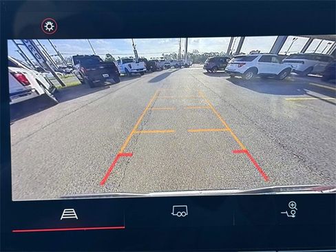 Used 2023 GMC Canyon Elevation image 24