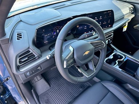 New 2026 Chevrolet Traverse LT w/ Driver Confidence Package image 6