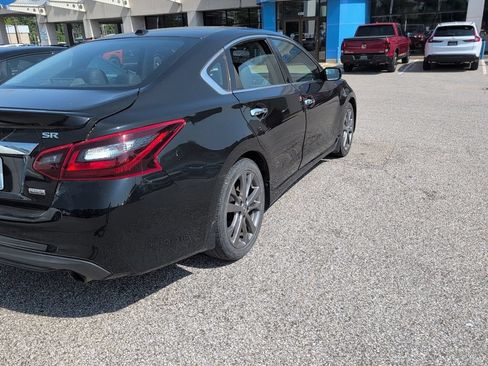 Used 2018 Nissan Altima 2.5 SR w/ SR Special Edition FWD image 5