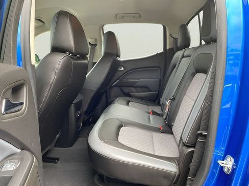 Used 2019 Chevrolet Colorado Z71 AWD/4WD image 14