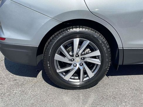 Used 2024 Chevrolet Equinox LT FWD image 9