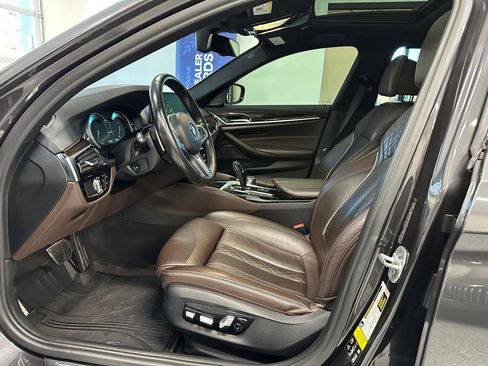 Used 2018 BMW M550i xDrive AWD/4WD image 19