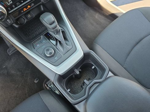 Certified 2025 Toyota RAV4 LE AWD/4WD image 28