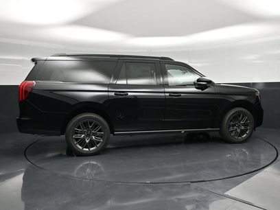 New 2027 Ford Expedition Max Platinum w/ Stealth Appearance Package