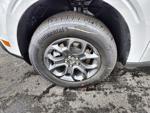 New 2026 Ford Maverick XLT AWD/4WD image 14