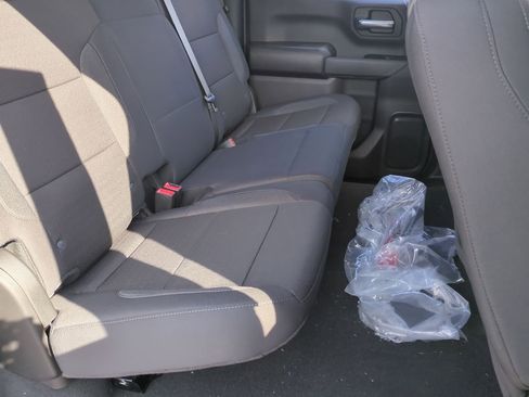 New 2026 Chevrolet Silverado 1500 Custom Trail Boss w/ LPO, Dark Essentials Package image 26