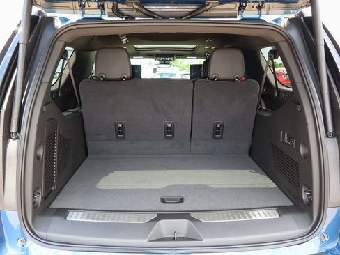 New 2026 GMC Yukon XL Denali w/ Denali Reserve Package AWD/4WD image 4