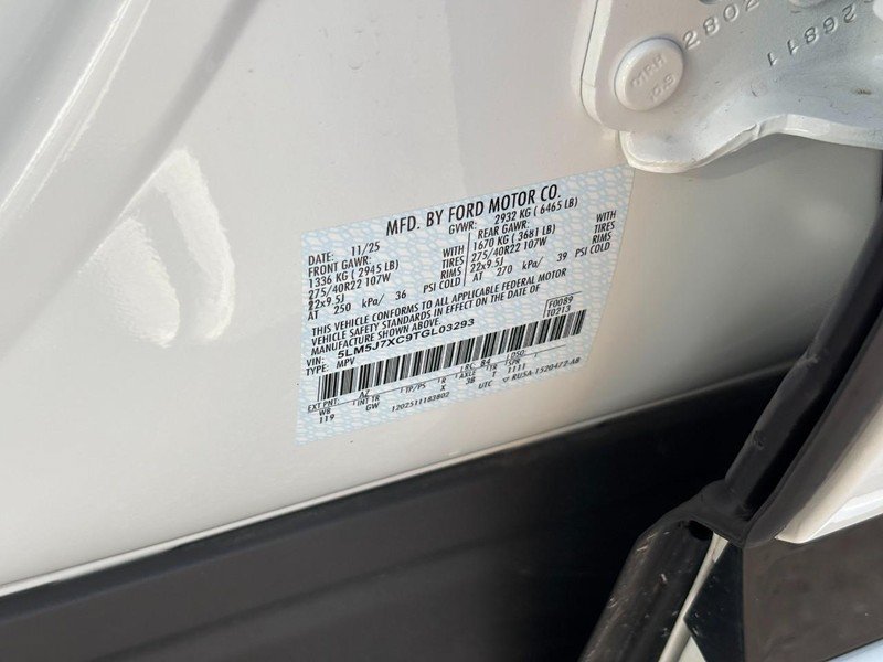Certified 2026 Lincoln Aviator Reserve AWD/4WD image 25