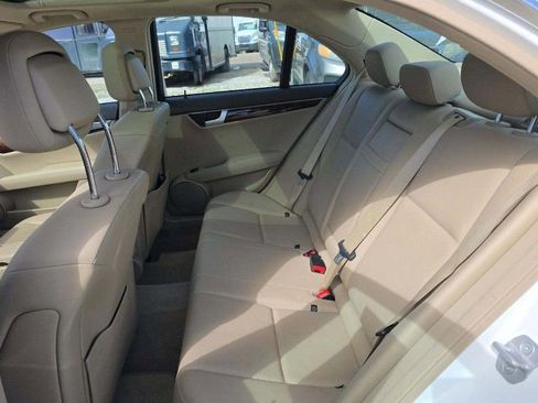 Used 2013 Mercedes-Benz C 300 4MATIC Sedan image 11