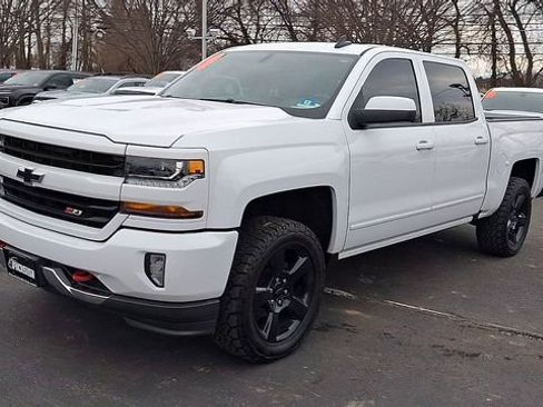 Certified 2018 Chevrolet Silverado 1500 LT w/ All Star Edition image 4