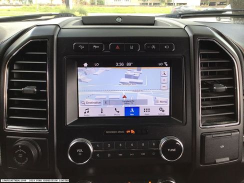 Used 2019 Ford Expedition Limited w/ Equipment Group 303A AWD/4WD image 10