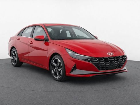 Used 2023 Hyundai Elantra Limited FWD image 3