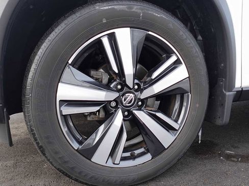 Used 2021 Nissan Rogue Platinum image 24