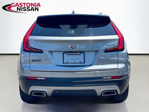 Used 2023 Cadillac XT4 Premium Luxury w/ Cold Weather Package FWD image 7