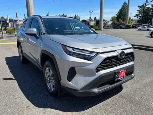 Certified 2024 Toyota RAV4 XLE w/ Convenience Package AWD/4WD image 3