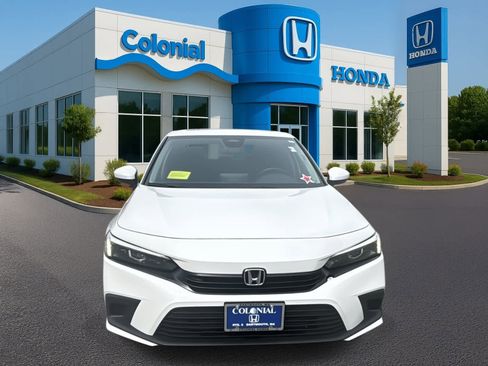 Used 2023 Honda Civic EX image 9